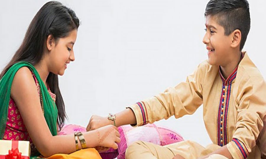 Raksha Bandhan 2024: सुबह से ही भद्रा लगने वाली है इस साल, जानिए राखी बांधने का शुभ समय योग